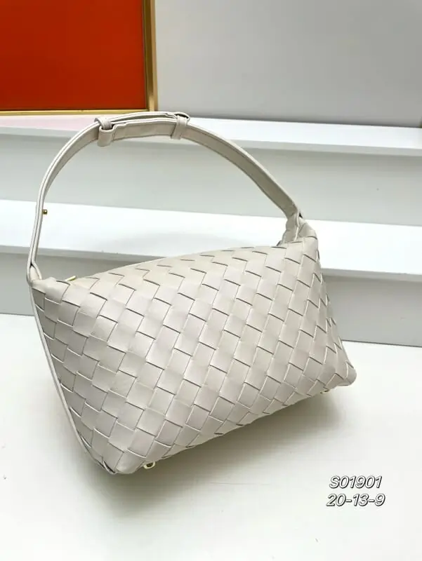 bottega veneta bv aaa qualite sac a main  pour femme s_12676322